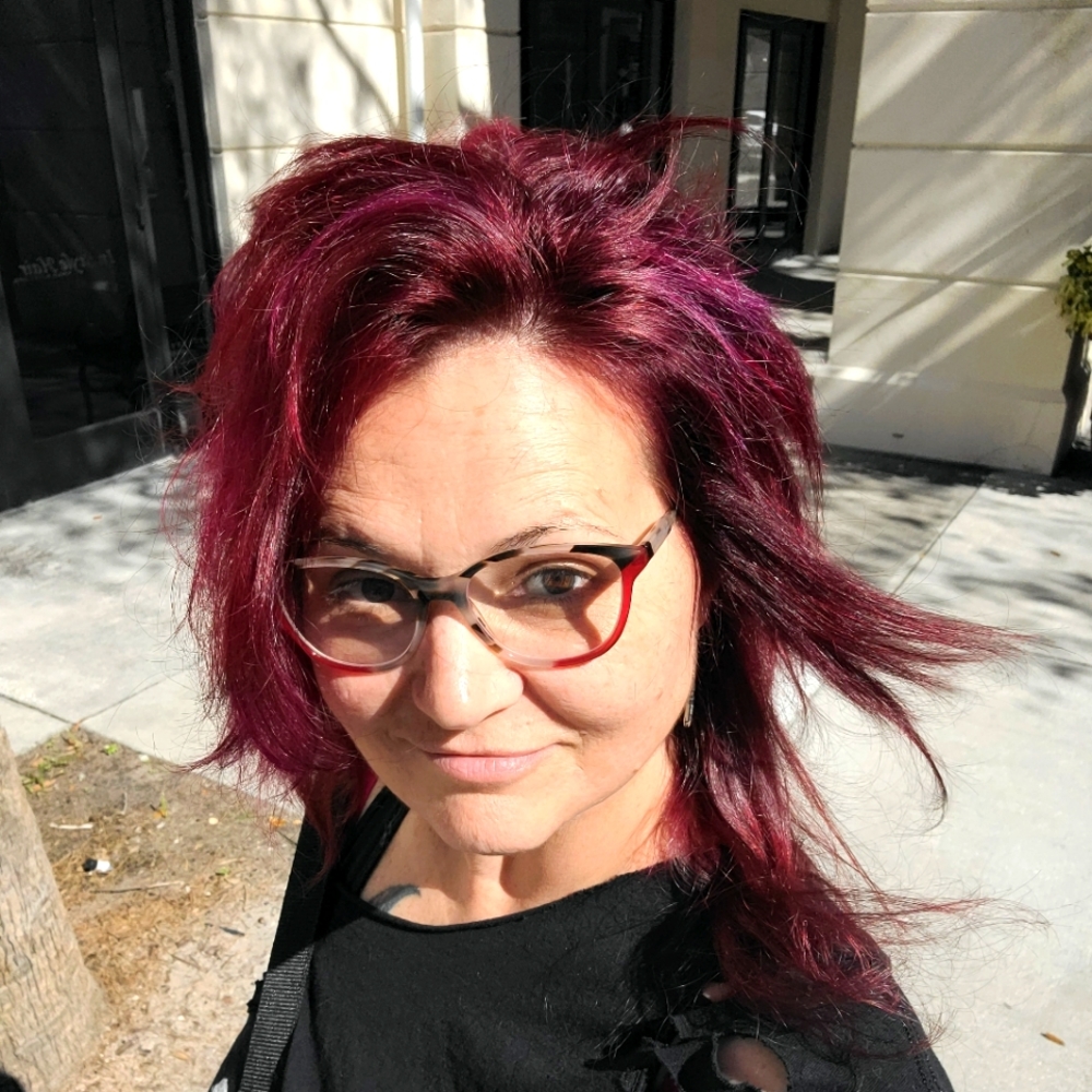 Meet your Posher, Meghan